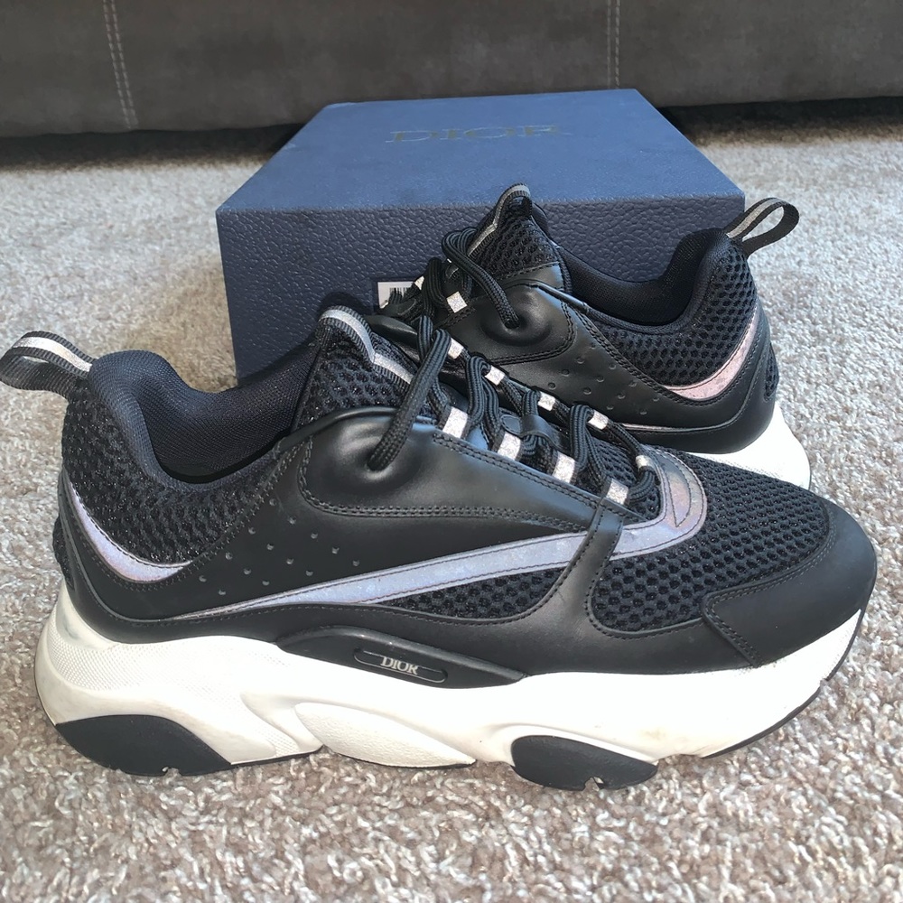 Dior b22